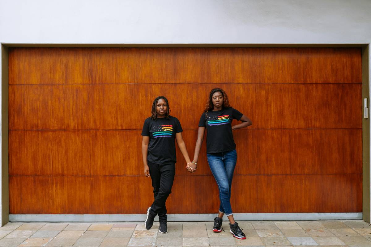 How Do Americans Pair Sneakers with Every Outfit?