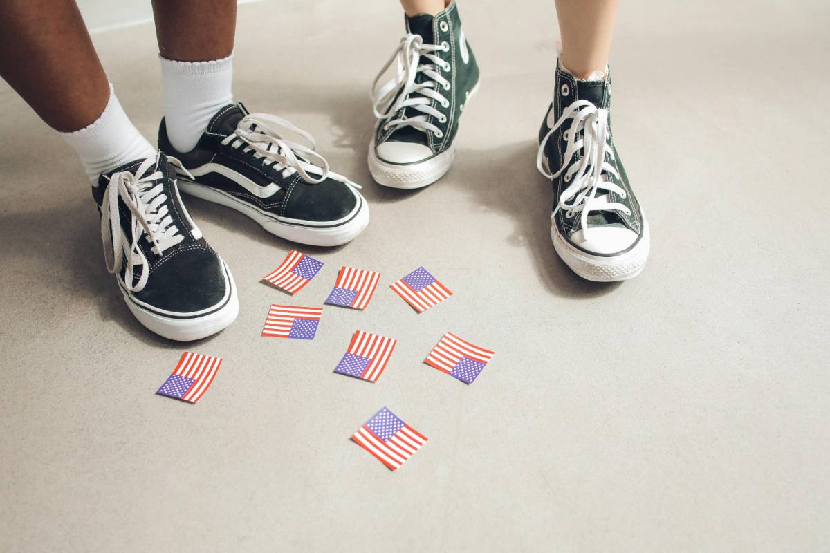 How Do Americans Pair Sneakers with Every Outfit?